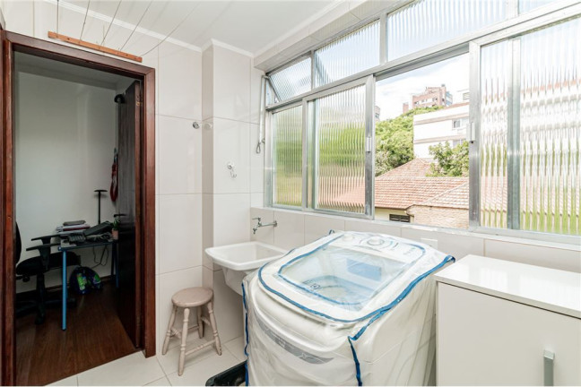 Imagem Apartamento com 2 Quartos à Venda, 116 m² em Moinhos De Vento - Porto Alegre