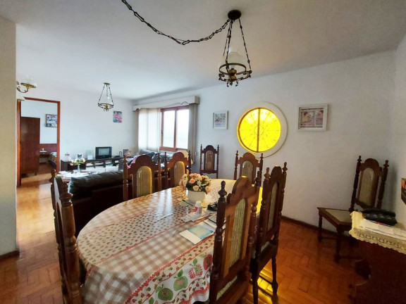 Imagem Casa com 4 Quartos à Venda, 360 m² em Jardim Europa - Teresópolis