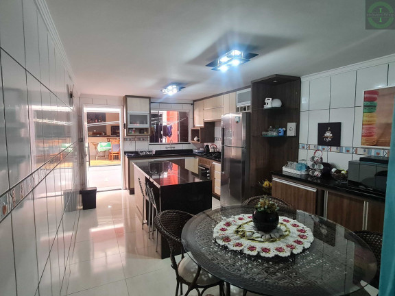 Imagem Casa com 4 Quartos à Venda, 220 m² em Contorno - Ponta Grossa Imagem Casa com 4 Quartos à Venda, 220 m² em Contorno - Ponta Grossa
