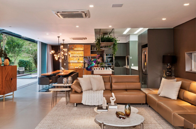 Imagem Casa com 4 Quartos à Venda, 490 m² em Centro - Gramado