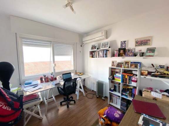 Imagem Apartamento com 2 Quartos à Venda, 75 m² em Bom Fim - Porto Alegre