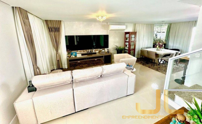 Imagem Casa com 3 Quartos para Alugar, 215 m² em Velha - Blumenau