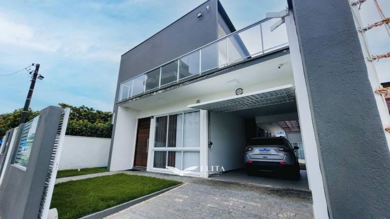 Imagem Sobrado com 4 Quartos à Venda, 246 m² em Tabuleiro - Barra Velha