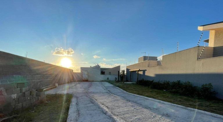 Imagem Terreno à Venda, 12 m² em Arapongas Imagem Terreno à Venda, 12 m² em Arapongas