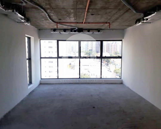 Sala Comercial à Venda, 42 m² em Vila Guiomar - Santo André