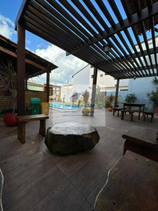 Imagem Casa com 4 Quartos à Venda, 250 m² em Cabedelo (todos Os Setores) - Cabedelo