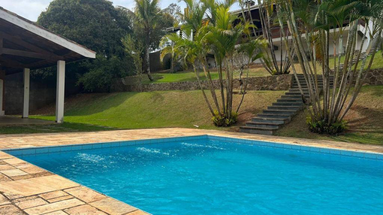Imagem Casa com 3 Quartos à Venda,  em Jardim Estância Brasil - Atibaia