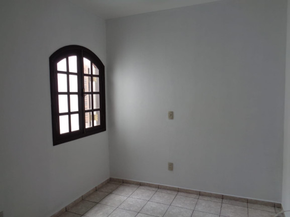 Imagem Casa com 3 Quartos à Venda, 135 m² em Parque Capuava - Santo André