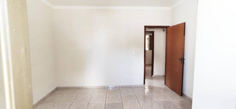 Imagem Casa com 3 Quartos à Venda, 101 m² em Conjunto Requião - Maringá