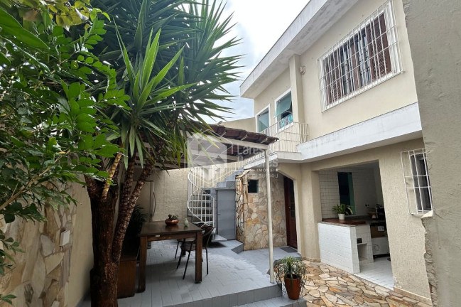Imagem Casa com 3 Quartos à Venda, 197 m² em Vila Cordeiro - São Paulo