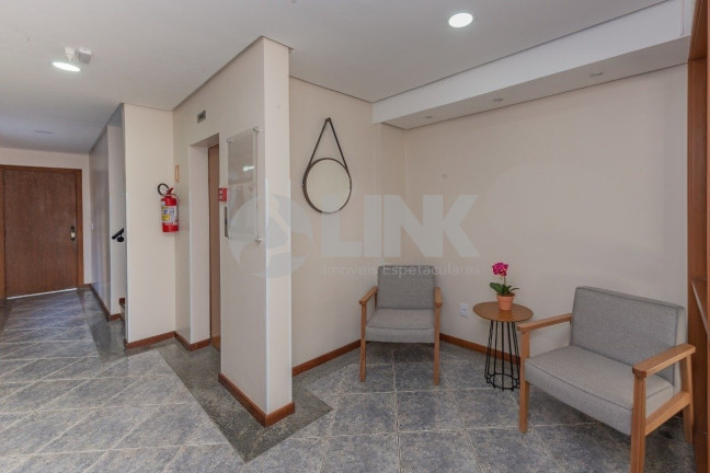 Imagem Apartamento com 2 Quartos à Venda, 60 m² em Passo Da Areia - Porto Alegre