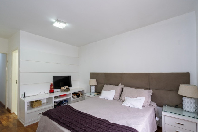 Imagem Casa com 3 Quartos à Venda, 130 m² em Vila Marari - São Paulo