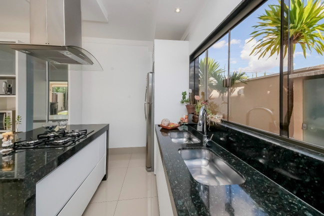 Imagem Casa de Condomínio com 5 Quartos à Venda, 403 m² em Jardins Lisboa - Goiânia