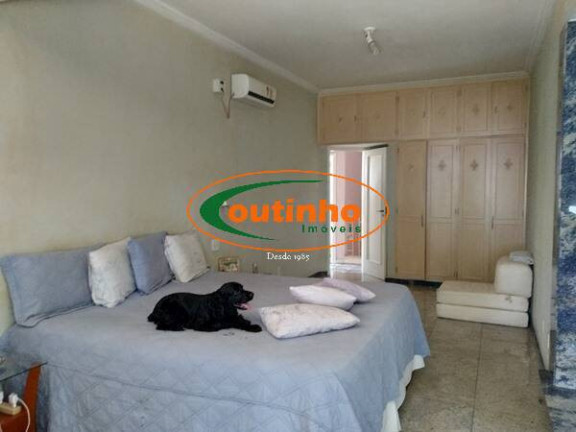 Imagem Casa com 6 Quartos à Venda, 356 m² em Grajaú - Rio De Janeiro Imagem Casa com 6 Quartos à Venda, 356 m² em Grajaú - Rio De Janeiro