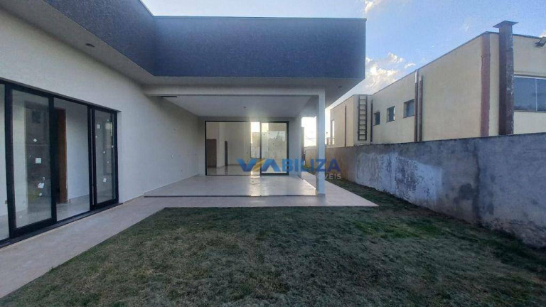 Imagem Casa com 3 Quartos à Venda, 250 m² em Condomínio Shambala Iii - Atibaia