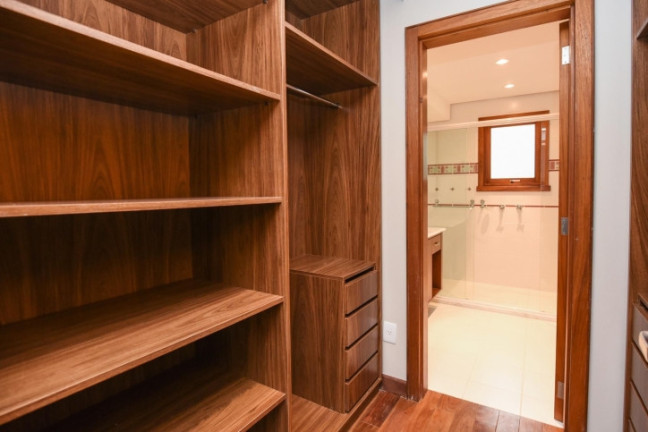 Imagem Apartamento com 3 Quartos à Venda, 279 m² em Planalto - Gramado