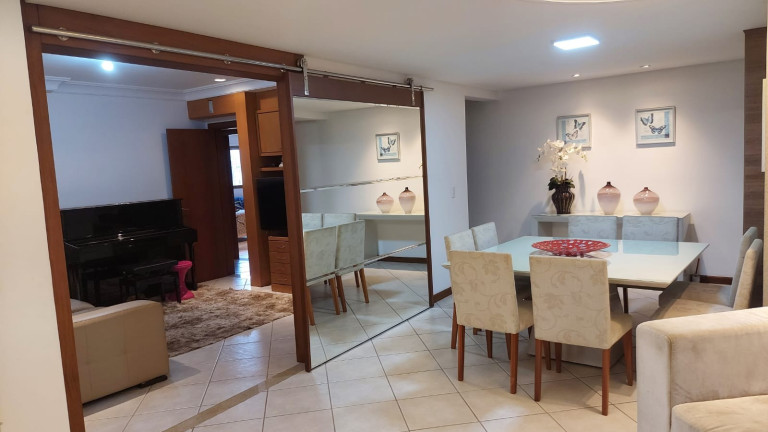 Imagem Imóvel com 4 Quartos à Venda, 214 m² em Praia Da Costa - Vila Velha Imagem Imóvel com 4 Quartos à Venda, 214 m² em Praia Da Costa - Vila Velha
