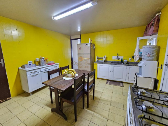 Imagem Casa com 3 Quartos à Venda, 324 m² em Vila Muqui - Teresópolis
