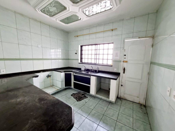 Casa com 3 Quartos para Alugar, 216 m² em Aviação - Praia Grande