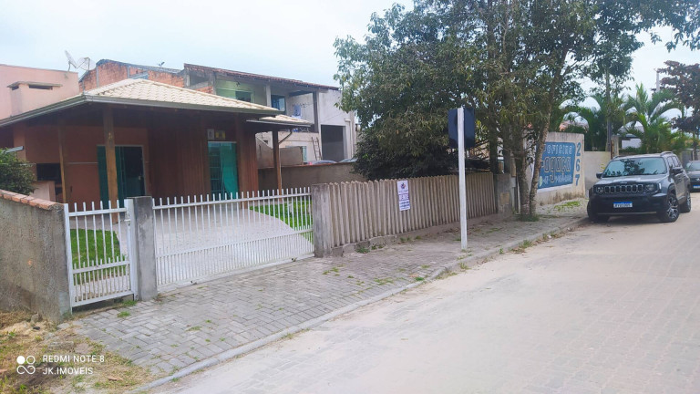 Imagem Casa com 2 Quartos à Venda, 81 m² em Itapema Do Norte - Itapoá Imagem Casa com 2 Quartos à Venda, 81 m² em Itapema Do Norte - Itapoá