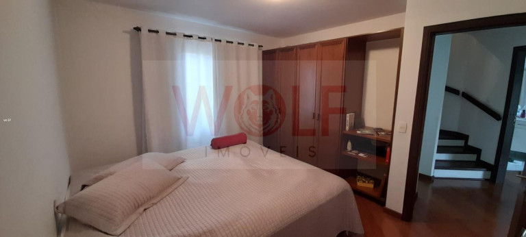 Imagem Sobrado com 3 Quartos à Venda, 147 m² em Bom Retiro - Curitiba Imagem Sobrado com 3 Quartos à Venda, 147 m² em Bom Retiro - Curitiba