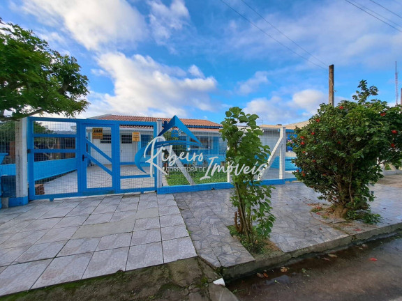Casa com 4 Quartos à Venda, 300 m² em Mariluz - Imbé