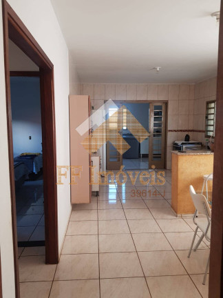 Imagem Casa com 2 Quartos à Venda, 495 m² em Jardim Das Torres Prolongamento - São Carlos