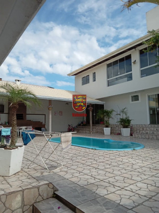 Imagem Casa com 4 Quartos à Venda, 444 m² em Capoeiras - Florianópolis