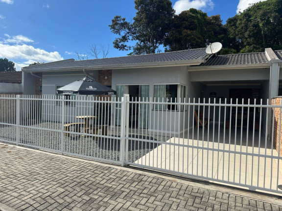 Casa com 3 Quartos à Venda, 176 m² em Pinheiros - Balneário Barra Do Sul