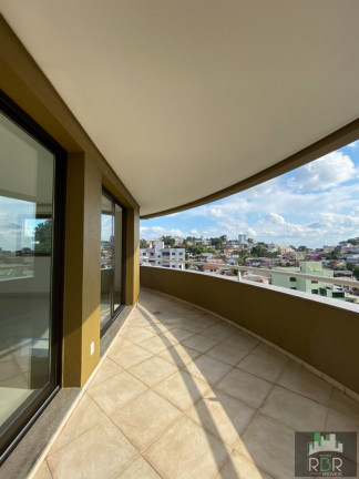 Imagem Cobertura com 3 Quartos à Venda, 280 m² em Caxias Do Sul