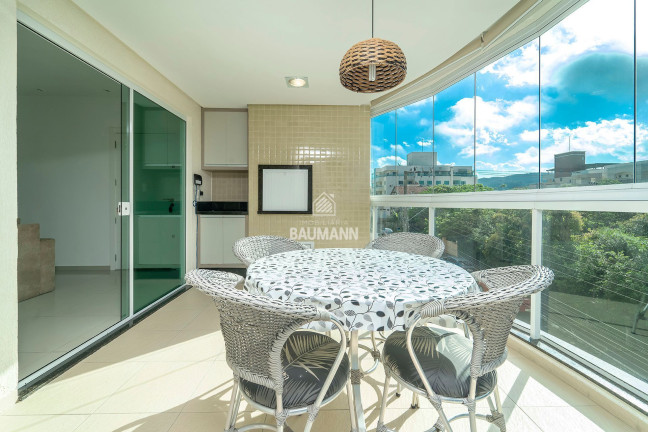 Imagem Apartamento com 3 Quartos para Alugar ou Temporada, 120 m² em Bombas - Bombinhas Imagem Apartamento com 3 Quartos para Alugar ou Temporada, 120 m² em Bombas - Bombinhas