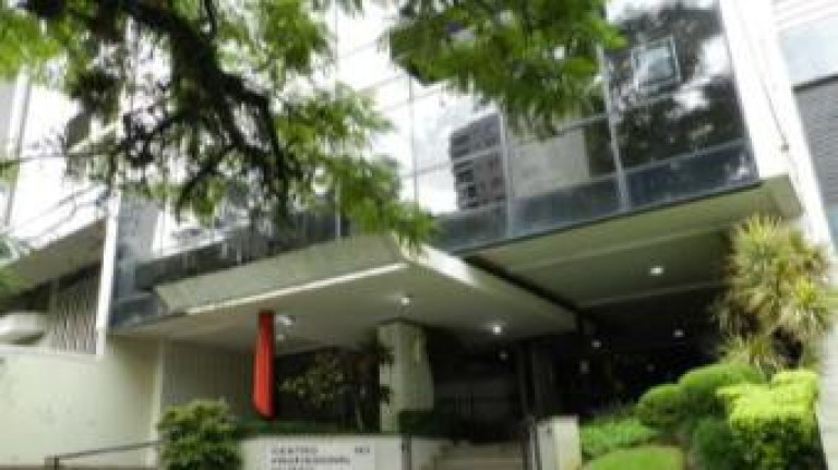 Sala Comercial à Venda, 67 m² em Petrópolis - Porto Alegre
