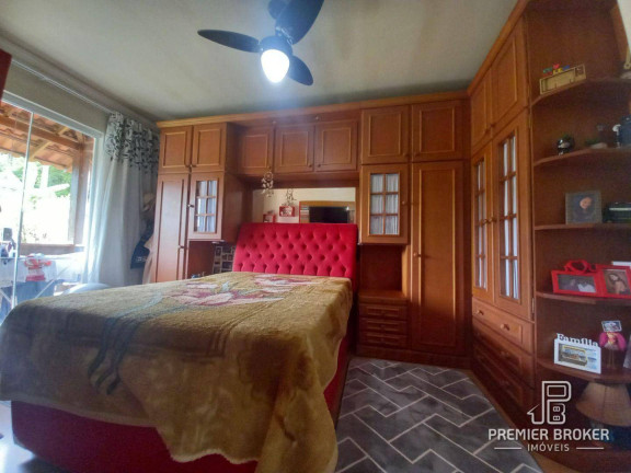 Imagem Casa com 3 Quartos à Venda, 130 m² em Albuquerque - Teresópolis Imagem Casa com 3 Quartos à Venda, 130 m² em Albuquerque - Teresópolis