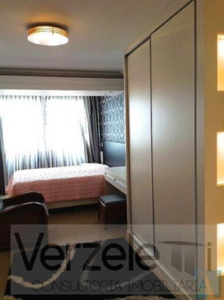 Imagem Apartamento com 4 Quartos para Temporada, 180 m² em Centro - Balneário Camboriú Imagem Apartamento com 4 Quartos para Temporada, 180 m² em Centro - Balneário Camboriú