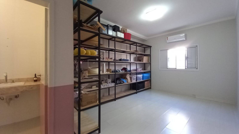 Imagem Casa com 3 Quartos à Venda, 250 m² em Jardim Oasis - Taubaté Imagem Casa com 3 Quartos à Venda, 250 m² em Jardim Oasis - Taubaté