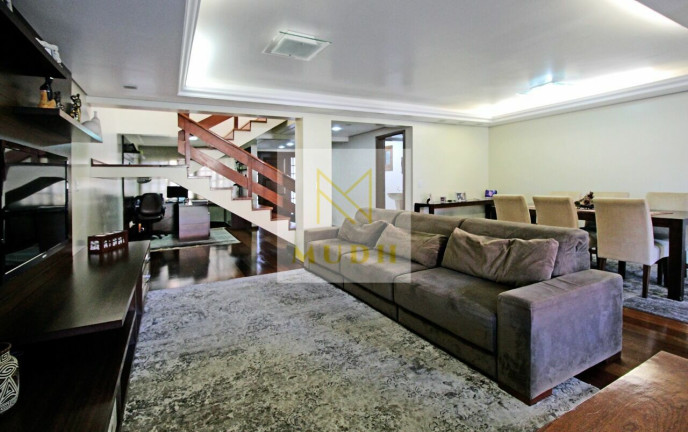 Imagem Casa com 4 Quartos à Venda, 300 m² em Ipanema - Porto Alegre