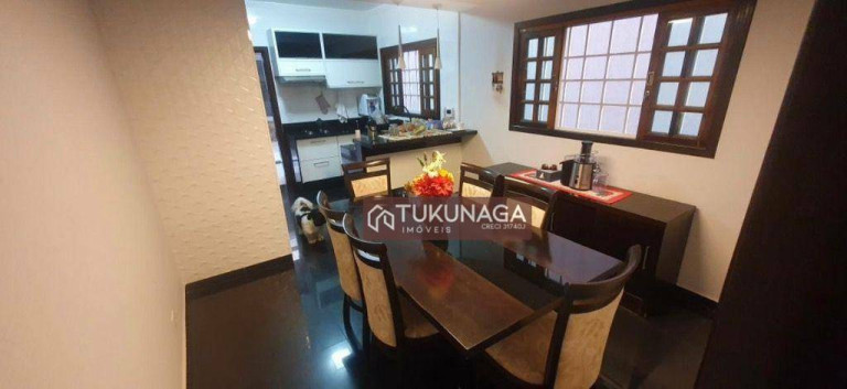 Imagem Sobrado com 3 Quartos à Venda, 252 m² em Parque Renato Maia - Guarulhos