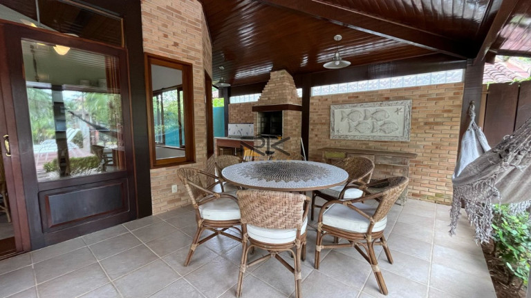 Imagem Casa de Condomínio com 4 Quartos à Venda, 250 m² em Lázaro - Ubatuba Imagem Casa de Condomínio com 4 Quartos à Venda, 250 m² em Lázaro - Ubatuba