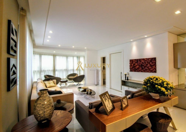 Imagem Imóvel com 4 Quartos à Venda, 320 m² em Belvedere - Belo Horizonte