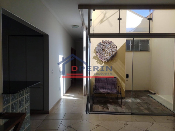 Casa com 3 Quartos à Venda, 250 m² em Parque Fehr - São Carlos