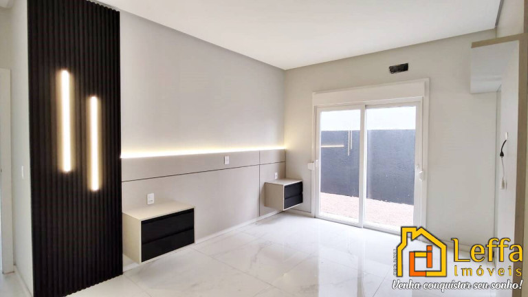 Imagem Casa com 3 Quartos à Venda, 225 m² em Zona Nova - Capão Da Canoa