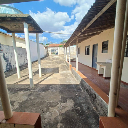 Imagem Casa com 3 Quartos à Venda, 333 m² em Campinas