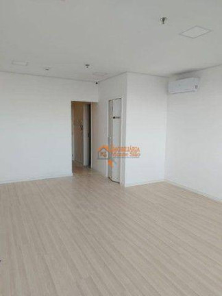 Sala Comercial à Venda, 40 m² em Vila Pedro Moreira - Guarulhos