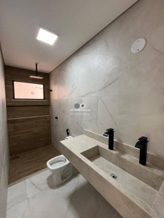 Imagem Casa com 3 Quartos à Venda, 97 m²