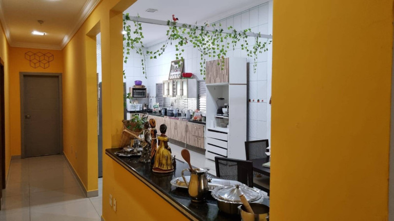 Imagem Casa com 4 Quartos à Venda, 1.600 m² em Porto - Cuiabá