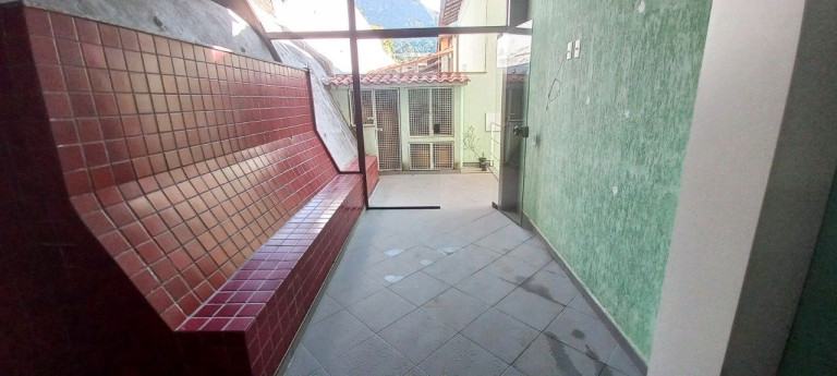 Imagem Casa com 4 Quartos à Venda, 187 m² em Agriões - Teresópolis Imagem Casa com 4 Quartos à Venda, 187 m² em Agriões - Teresópolis