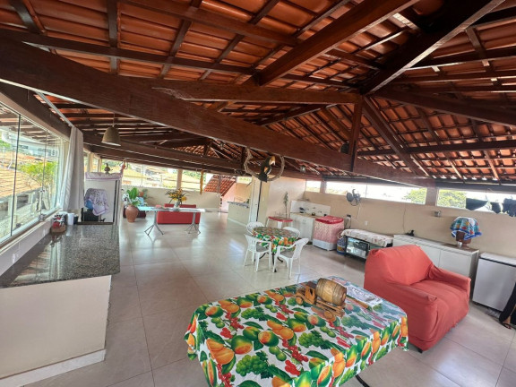 Imagem Casa com 3 Quartos à Venda,  em Bom Jesus - Contagem