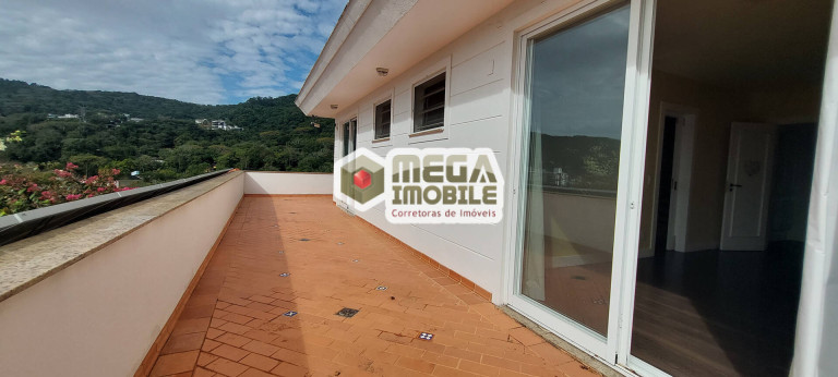 Imagem Casa com 5 Quartos à Venda, 900 m² em Córrego Grande - Florianópolis Imagem Casa com 5 Quartos à Venda, 900 m² em Córrego Grande - Florianópolis