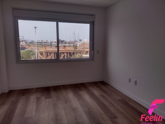 Imagem Casa com 3 Quartos à Venda, 150 m² em Campeche - Florianópolis