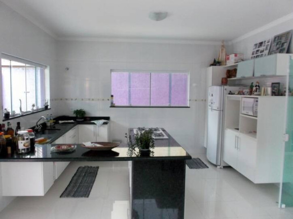 Imagem Casa com 4 Quartos à Venda, 360 m² em Tres Marias - Peruíbe Imagem Casa com 4 Quartos à Venda, 360 m² em Tres Marias - Peruíbe